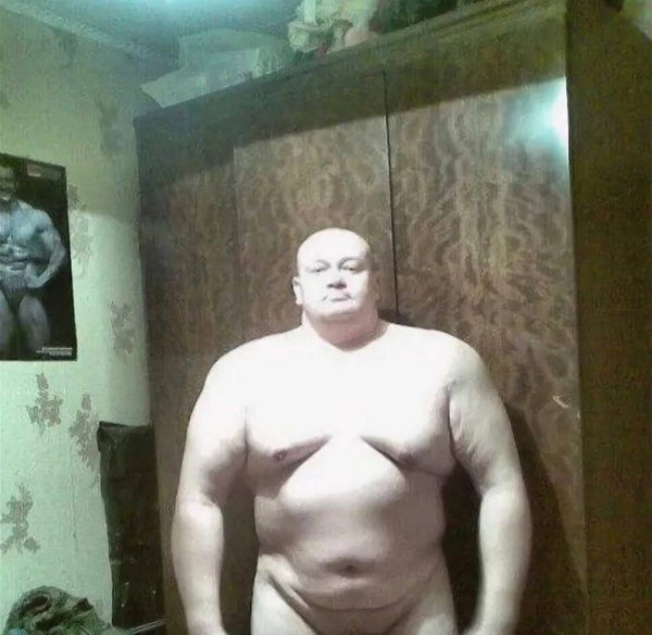 Толстый качок