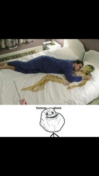 Мем в кровати