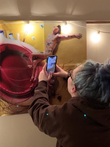 Скинь свои голые фотографии