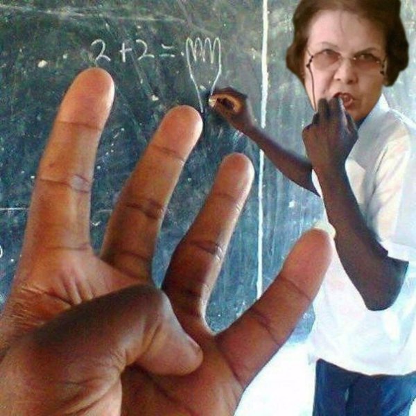 Считает на пальцах