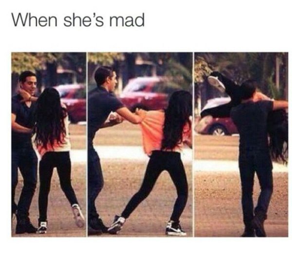 Парень добивается девушку