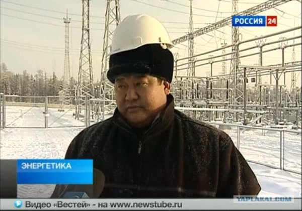 Якут в каске и шапке