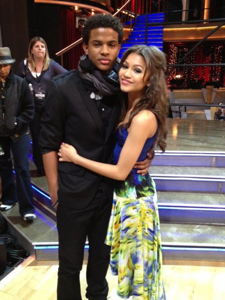 Зендая и ее бойфренды