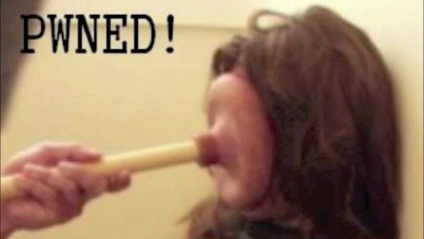 Лысая девушка вантуз