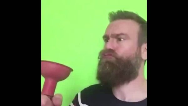 Вантуз на голове