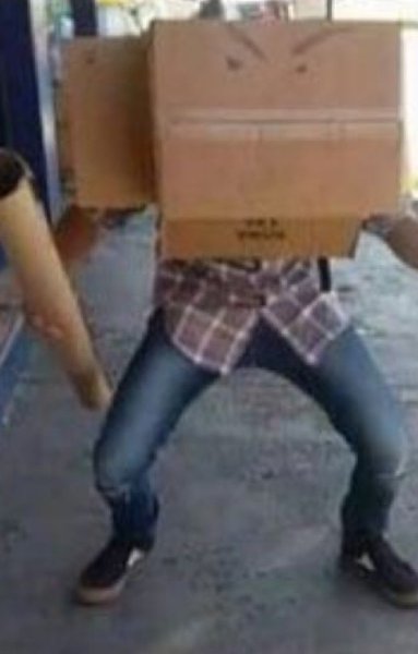 Человек коробка Мем