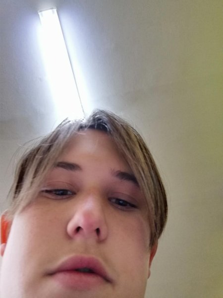 Мем с косоглазым парнем