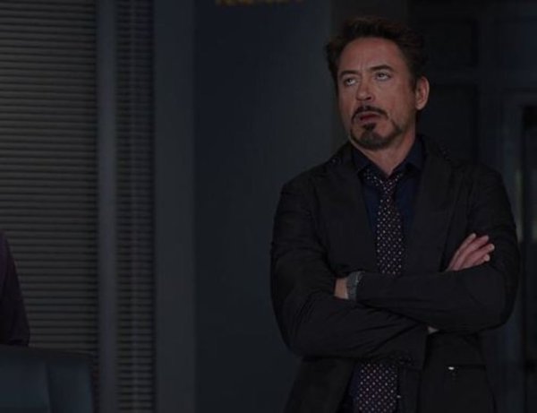 Тони Старк закатывает глаза