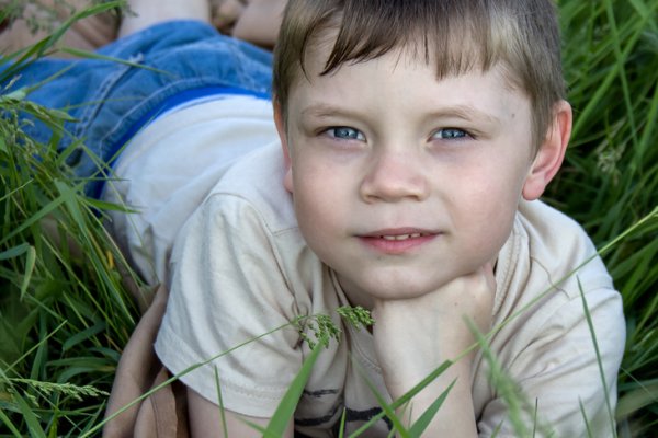 Озорной мальчик