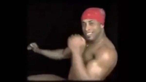 Танцующий Рикардо Милос