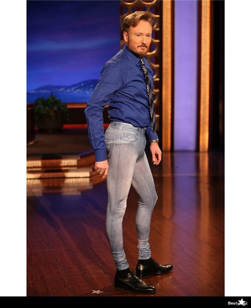 Мальчики в обтягивающих джинсах