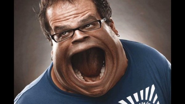 Сильный смех