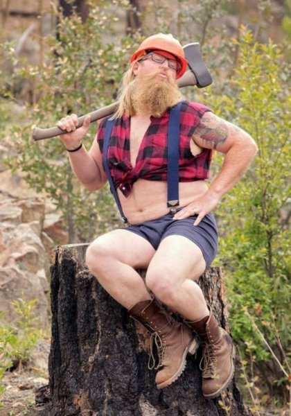 Брутальный дровосек