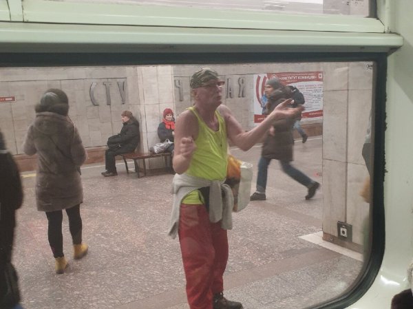 Чудаки в метро Новосибирска