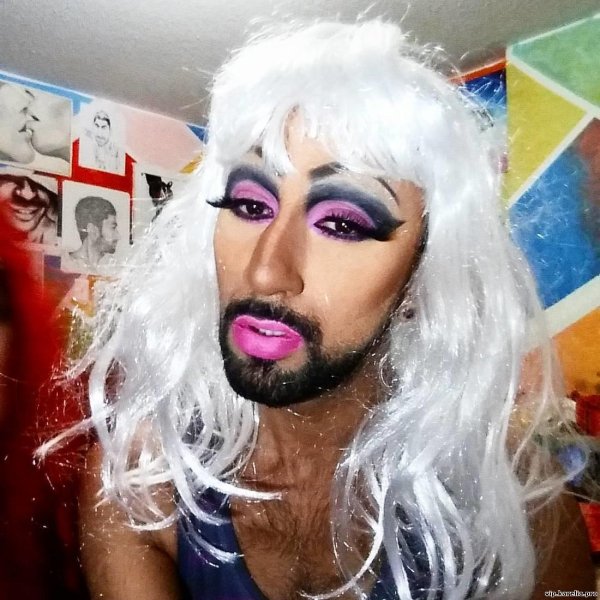 Крашеный мужик