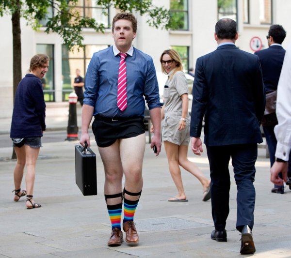 Человек в юбке