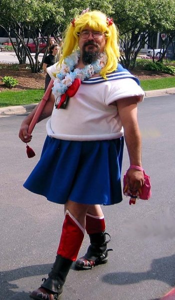 Косплей мужчин на Сейлор Мун