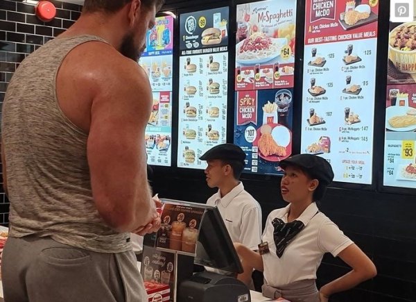 Большой и мелкий Мем