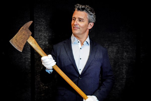 Джек Николсон с топором