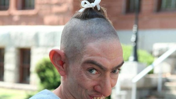 Наоми Гроссман аиу Пеппер