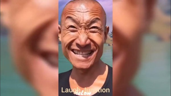 Мем со скулами тик ток