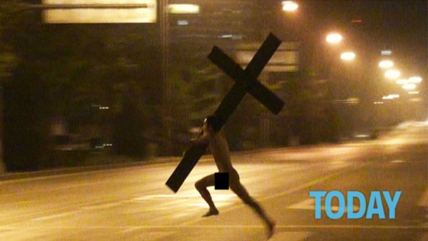 Парень Бегущий с коеатом