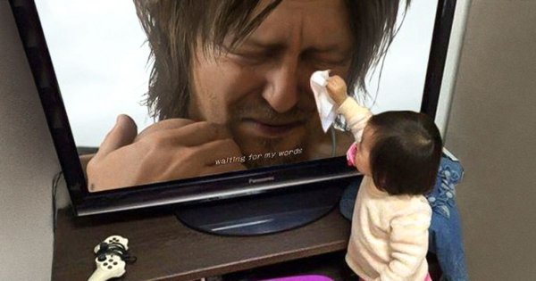 Девочка вытирает слезы