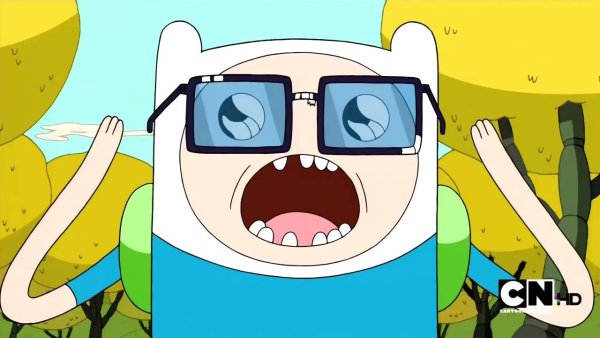 Финн в очках