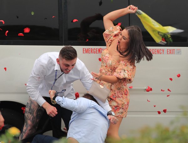 Русская свадьба драка