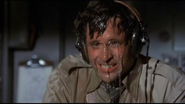 Фильм Аэроплан потеющий пилот