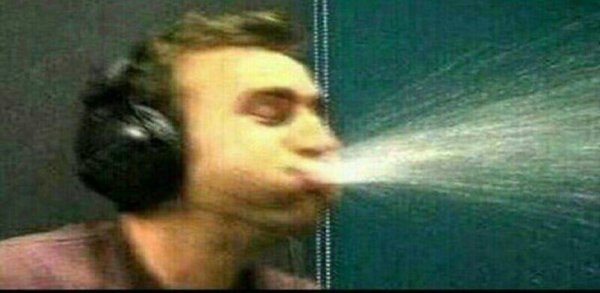 Выплюнул чай