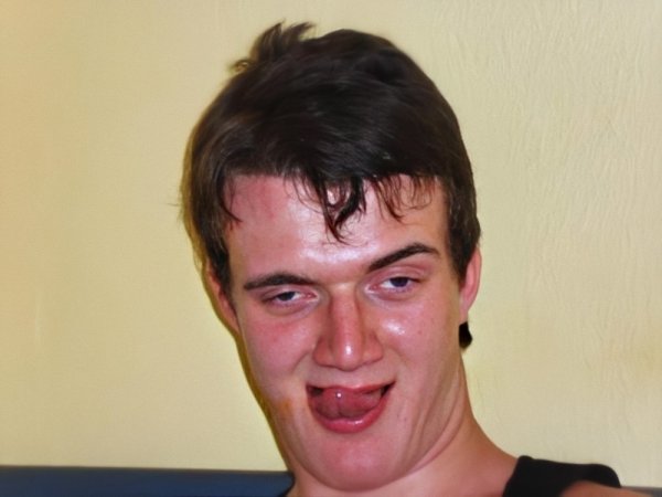 Мем пьяный парень