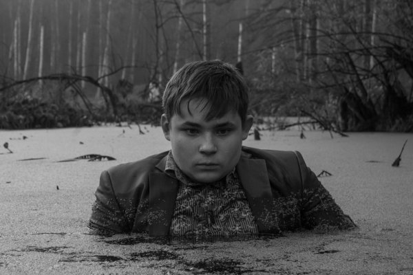 Игорь Назаров фотосессия в болоте