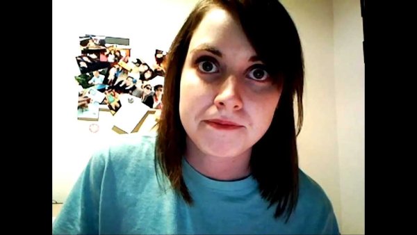 Слишком навязчивая девушка Мем