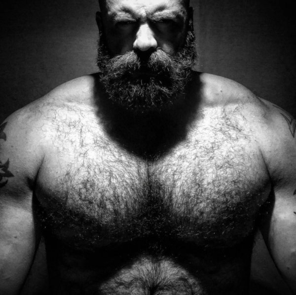 Бородатый мужик