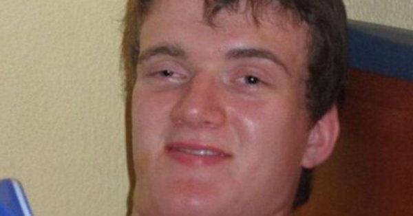 Накуренный парень