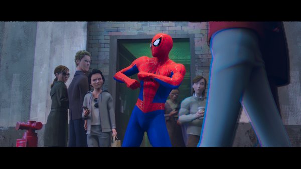 Человек паук танцует