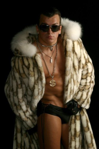 Алессандро Матераццо в шубе