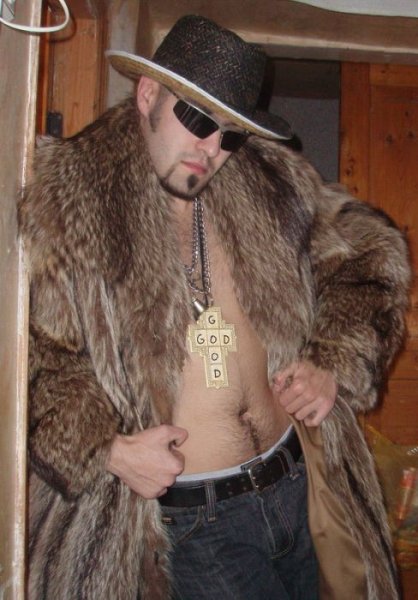 Сутенер в шубе