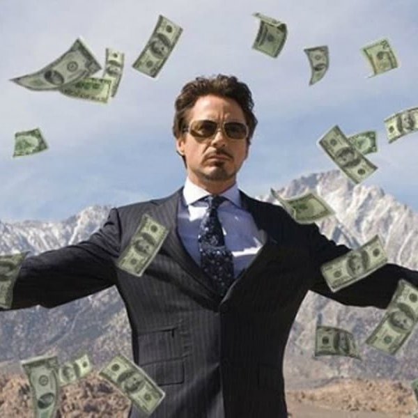 Роберт Дауни младший с деньгами