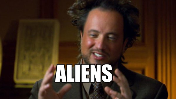 Мем с кудрявым мужиком