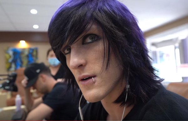 Логан пол эмо