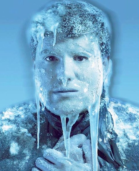 Человек мерзнет