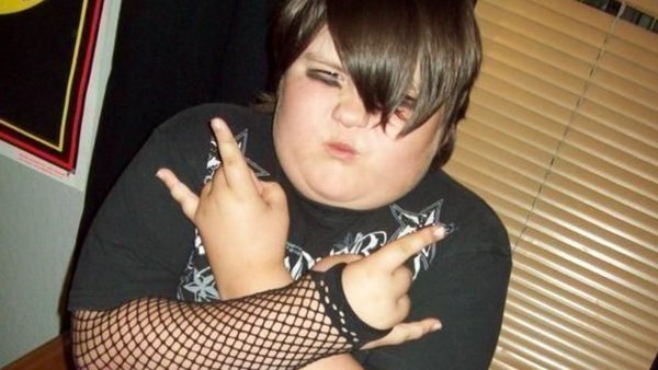 Эмо бой говнарь 2007