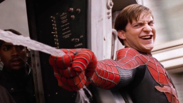 Тоби Магуайр человек паук 2002