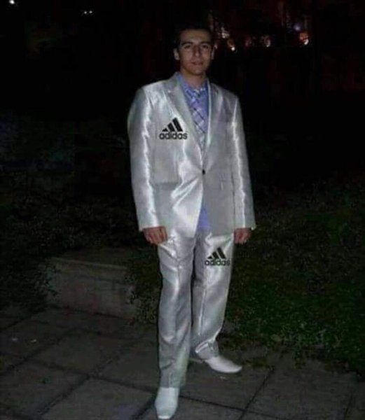 Белый деревенский костюм