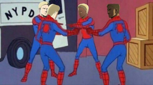 Человек паук показывает пальцем