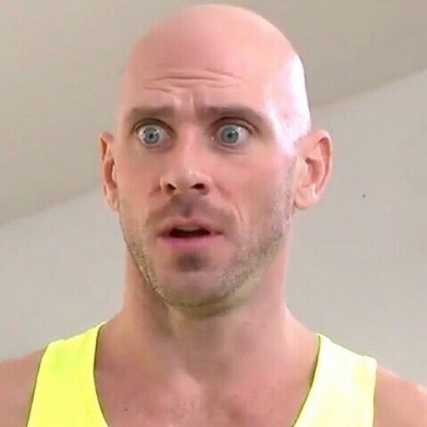 Джонни Синс (лысый из brazzers)