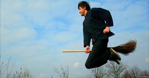 Парень на метле