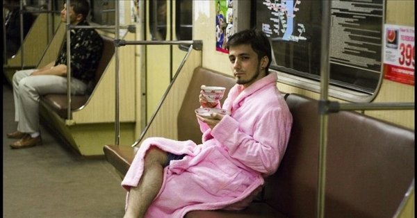 Мужик в халате